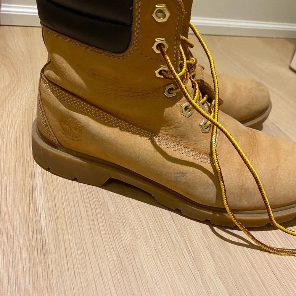 Timberland Boots - Picture 2 of 5